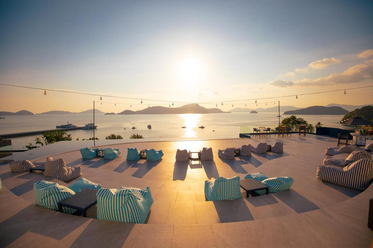Sri Panwa Phuket Luxury Pool Villa Hotel - Sha Plus Eksteriør bilde Sunset at the beach bar